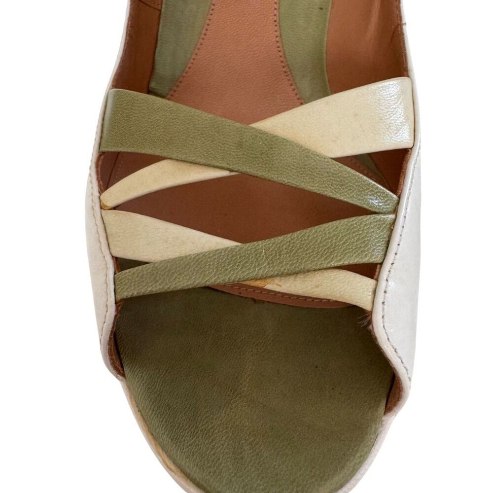 Sergio Rossi Ivory & Olive Green Strappy Peep-Toe Heels - Size 38.5 Euro 8.5 US - Picture 4 of 11